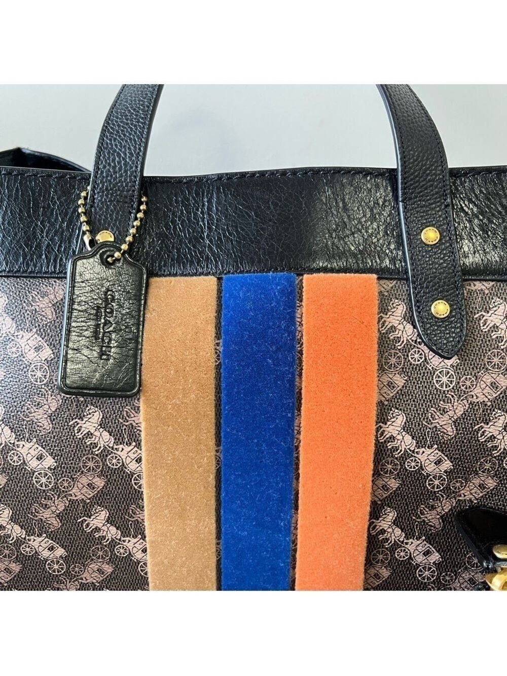 Coach Field Tote Bag 40 With Horse And Carriage Print And Varsity Stripe - Picture 9 of 16